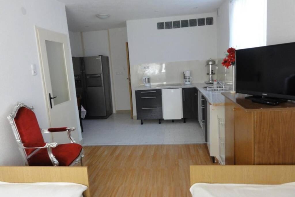 Croatia Zadar Borik Family Apartment With Garten View Number 2 Extérieur photo